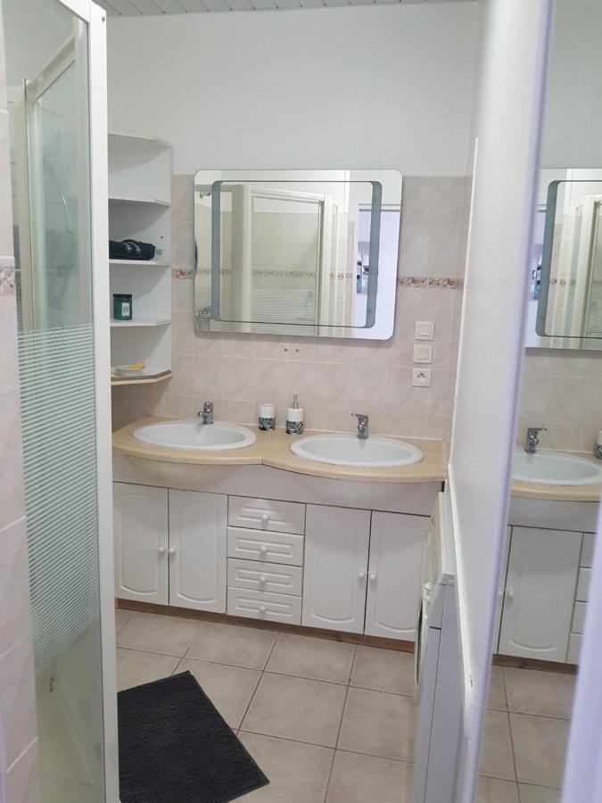 Apartamento A Deux Pas Du Port De Locquirec Exterior foto